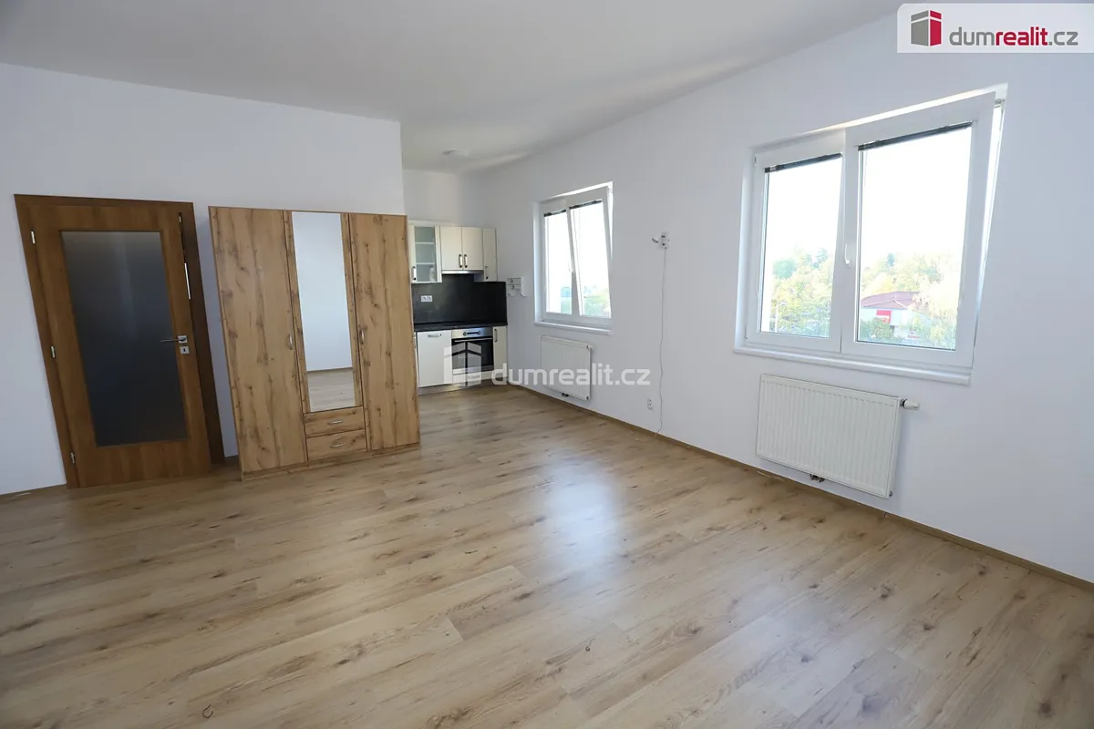 Pronájem bytu 1+kk 40 m²